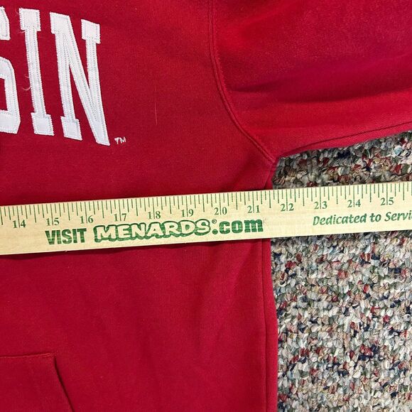 Wisconsin Badgers Campus Heritage Red Embroidered Pullover Hoodie Size M - Picture 12 of 13